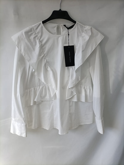 ZARA.Blusa blanca volantes T.xs