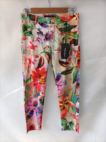 ADELE FADO. Pantalon estampada colores T.38