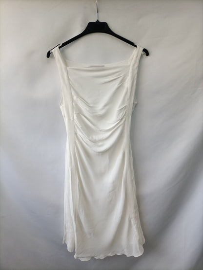 PURIFICACIÓN GARCÍA. Vestido blanco tirantes