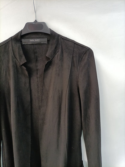 ZARA. Chaqueta antelina negro T.xs