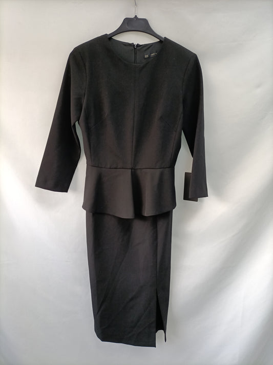 ZARA. Vestido negro volante T.xs