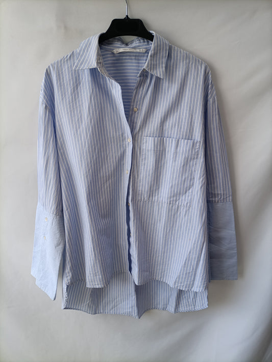 ZARA. Camisa de rayas T.xs