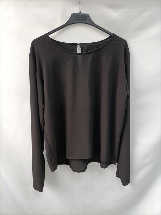 OTRAS. Blusa negra fluida T.l