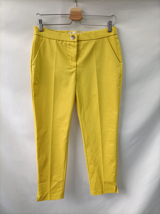 ZANCO. Pantalón amarillo T.42