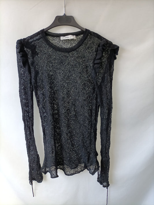 ZARA. Camiseta de encaje negra semitransparente T.m