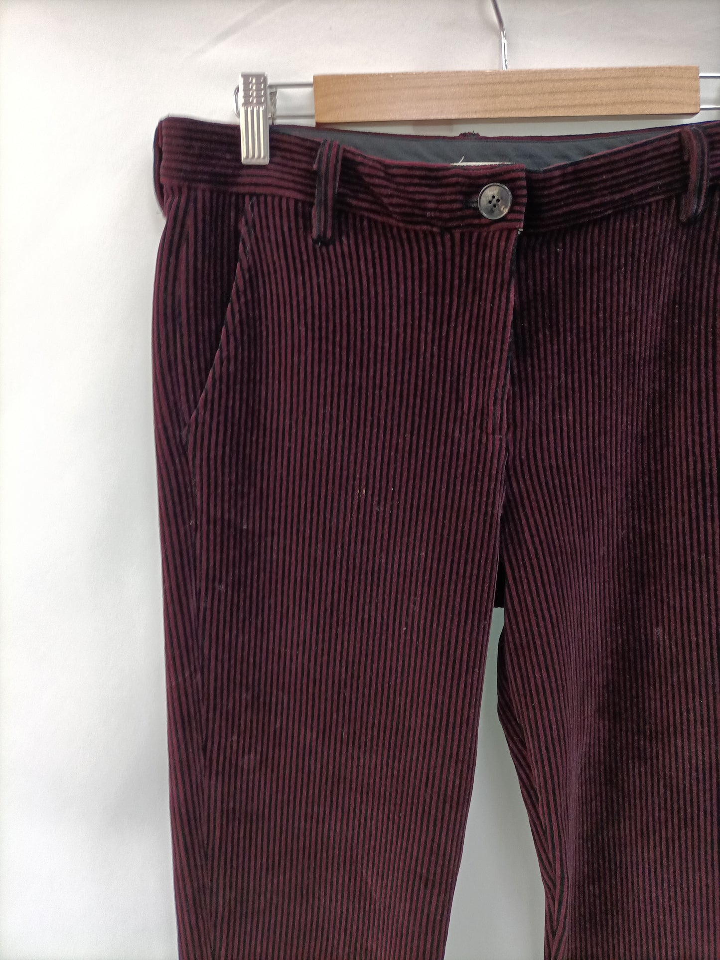 MASSCOB. Pantalón terciopelo rayas T.38