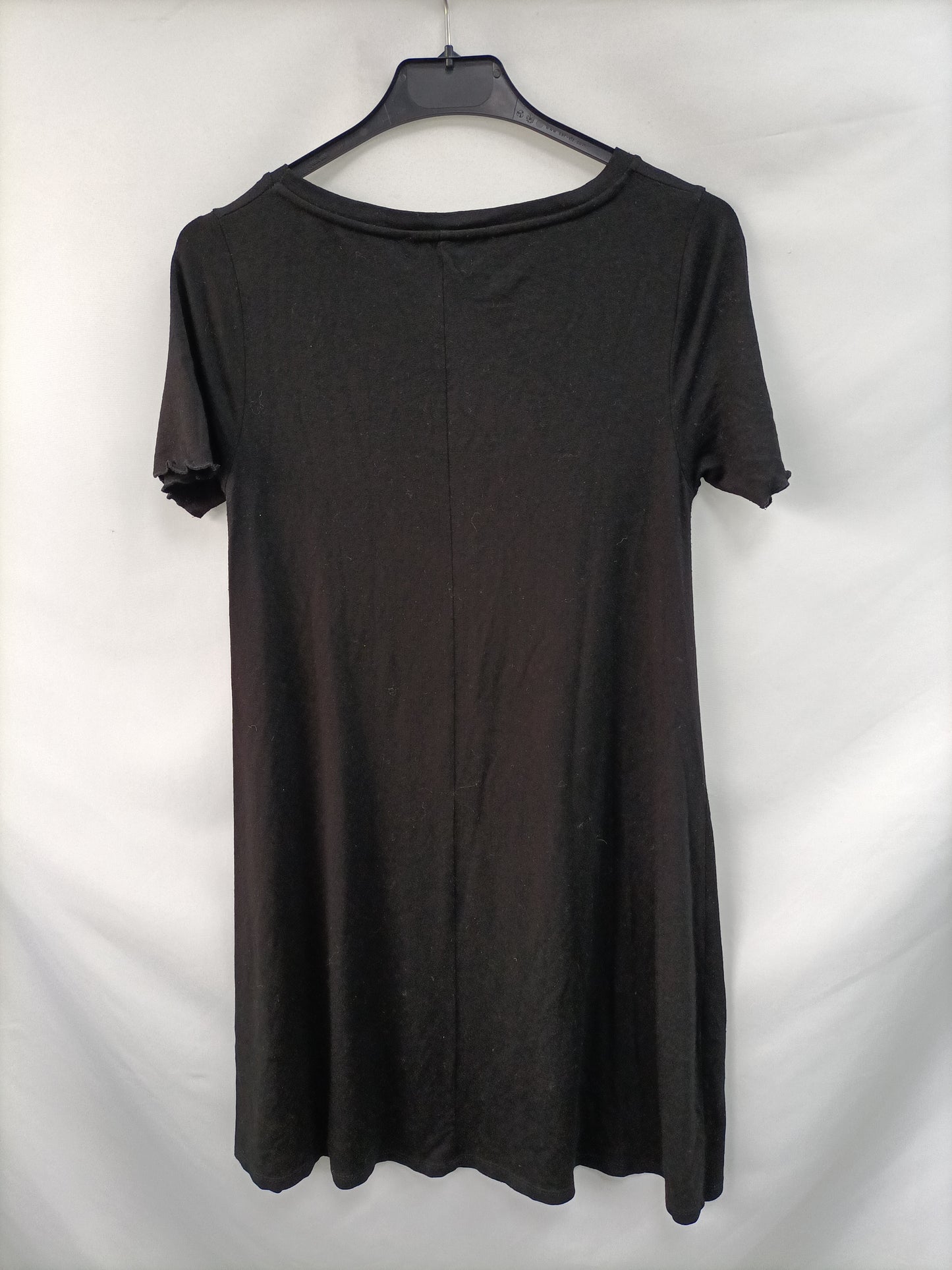 PULL&BEAR. Vestido mini negro vuelo T.s