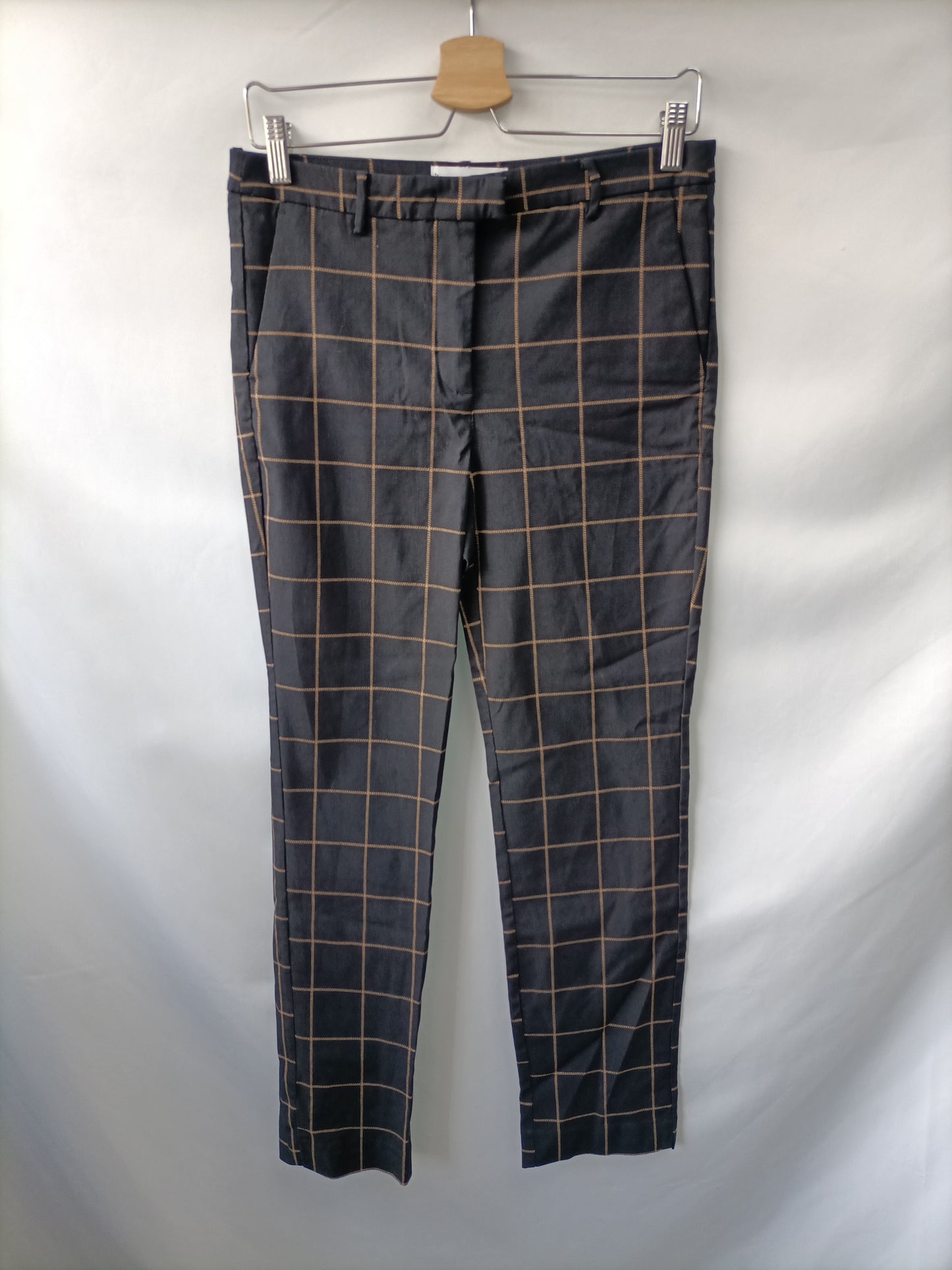 MANGO. Pantalón de vestir cuadros T.40