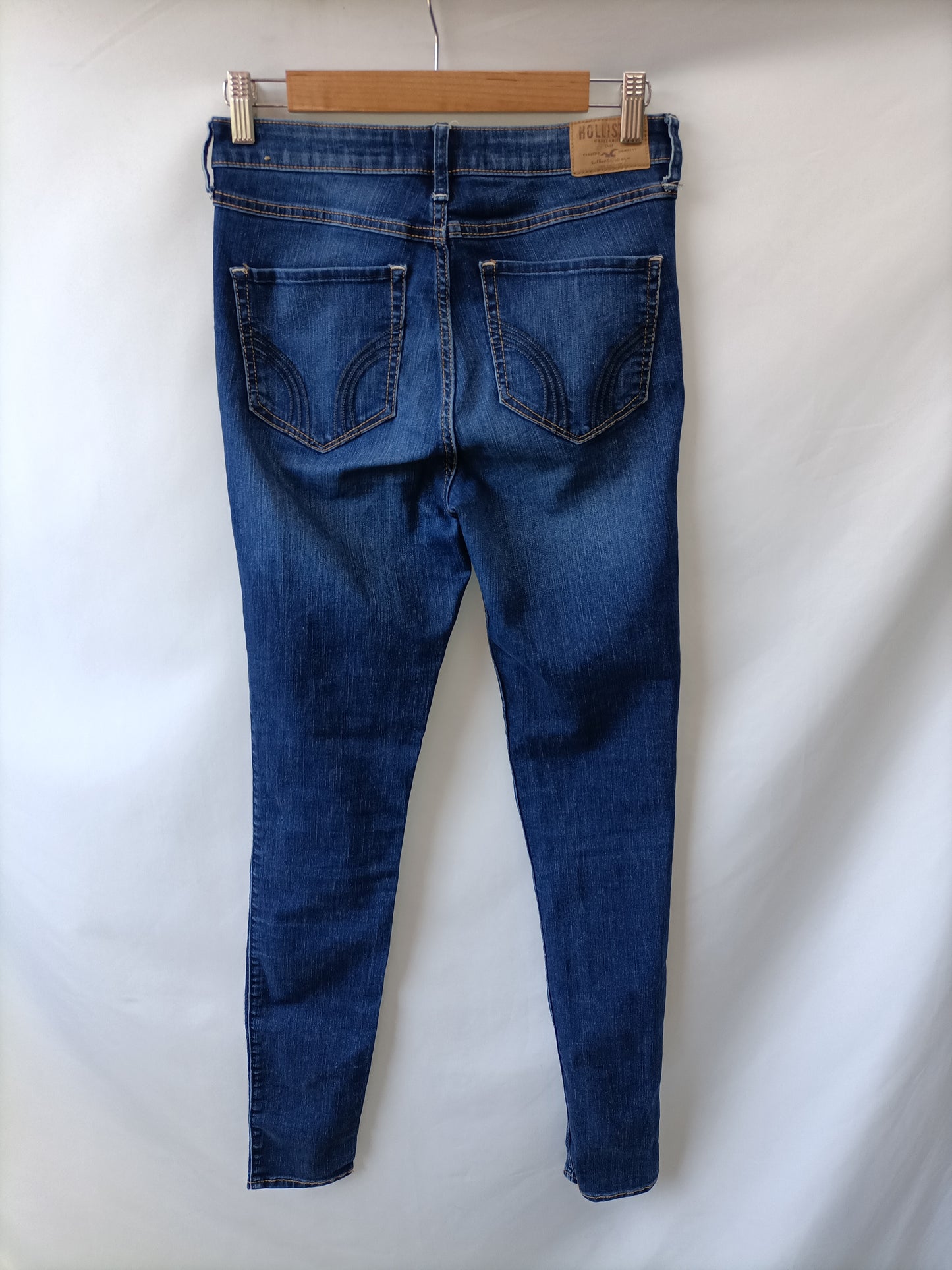 HOLLISTER. Jeans vaqueros T.l