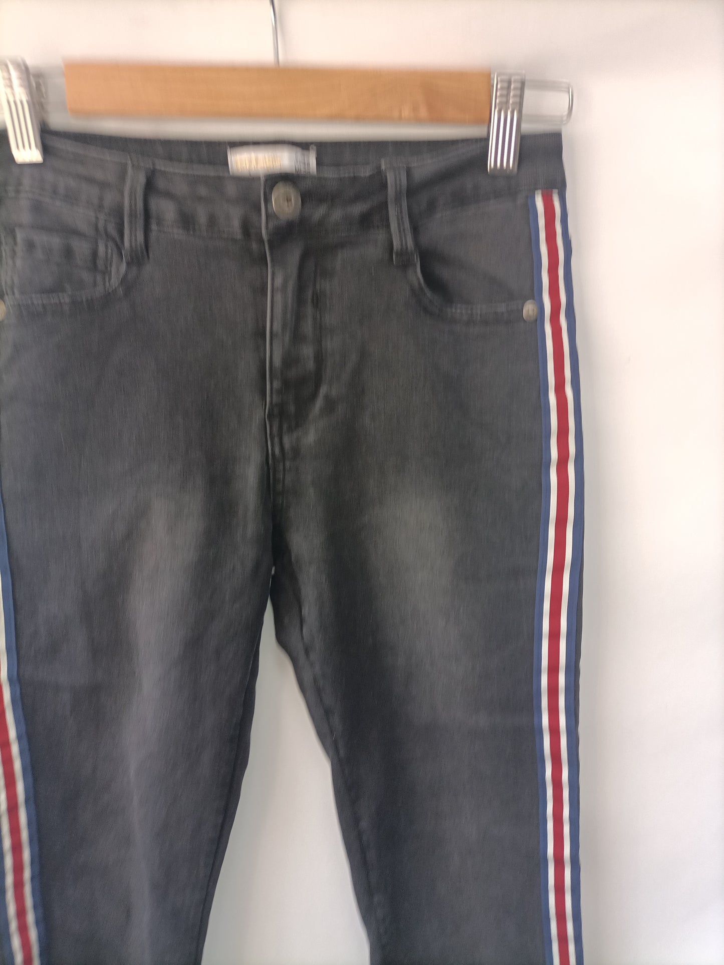 GOLDENIM. Pantalón negro rayas  T.38