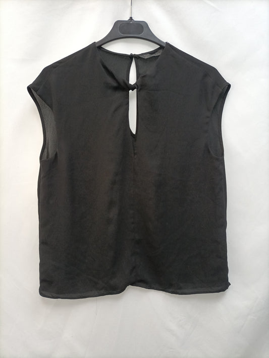 ZARA. top negro escote nudo T.s