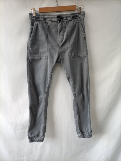 ZARA. Pantalón gris denim. 13-14 años