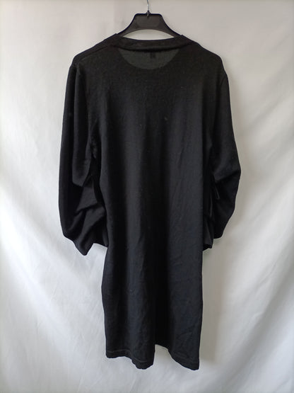 COS. vestido negro midi punto T.m