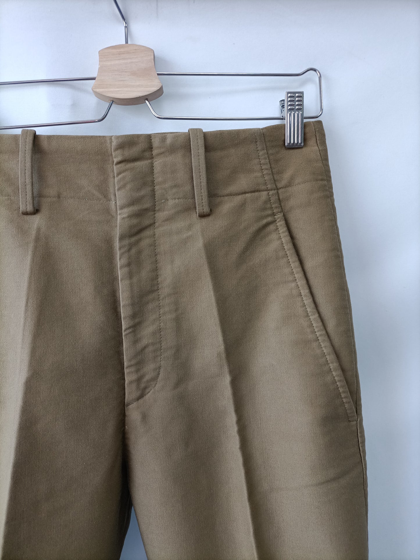 ISABEL MARANT ÉTOILE. Pantalón chino verde T.34