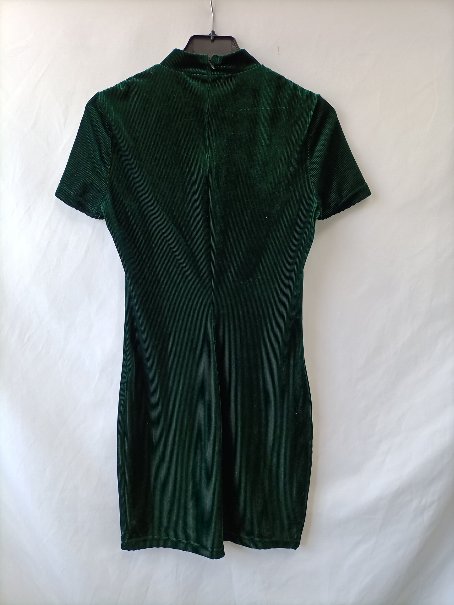 FOREVER21. Vestido terciopelo verde T.s