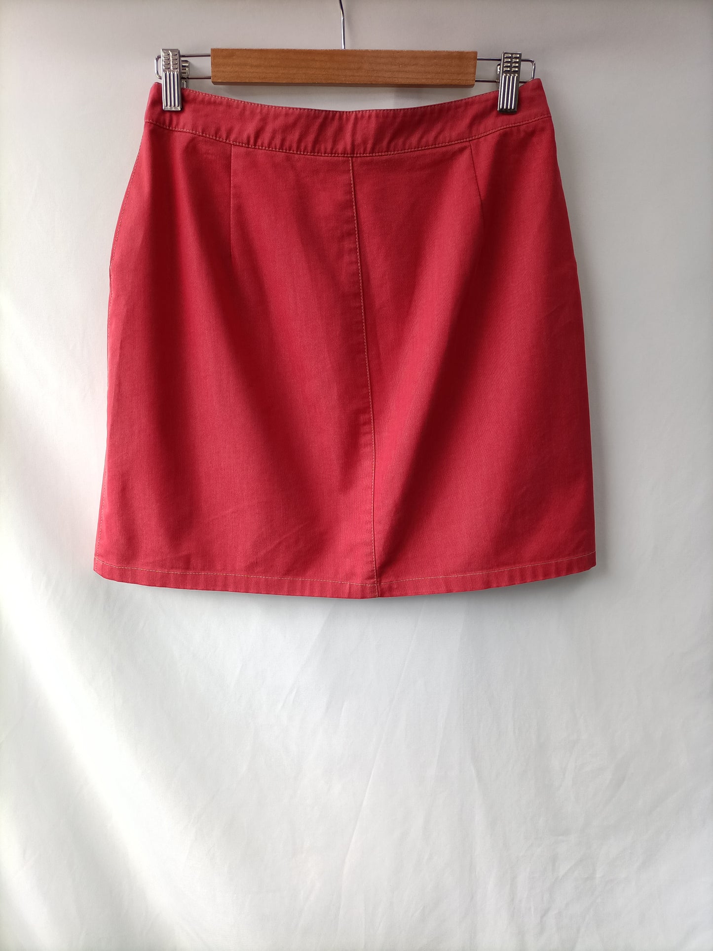 BURBERRY. Falda roja vintage T.40(36)