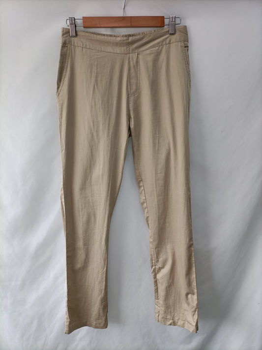 NATURA. Pantalón beige fluido T.s