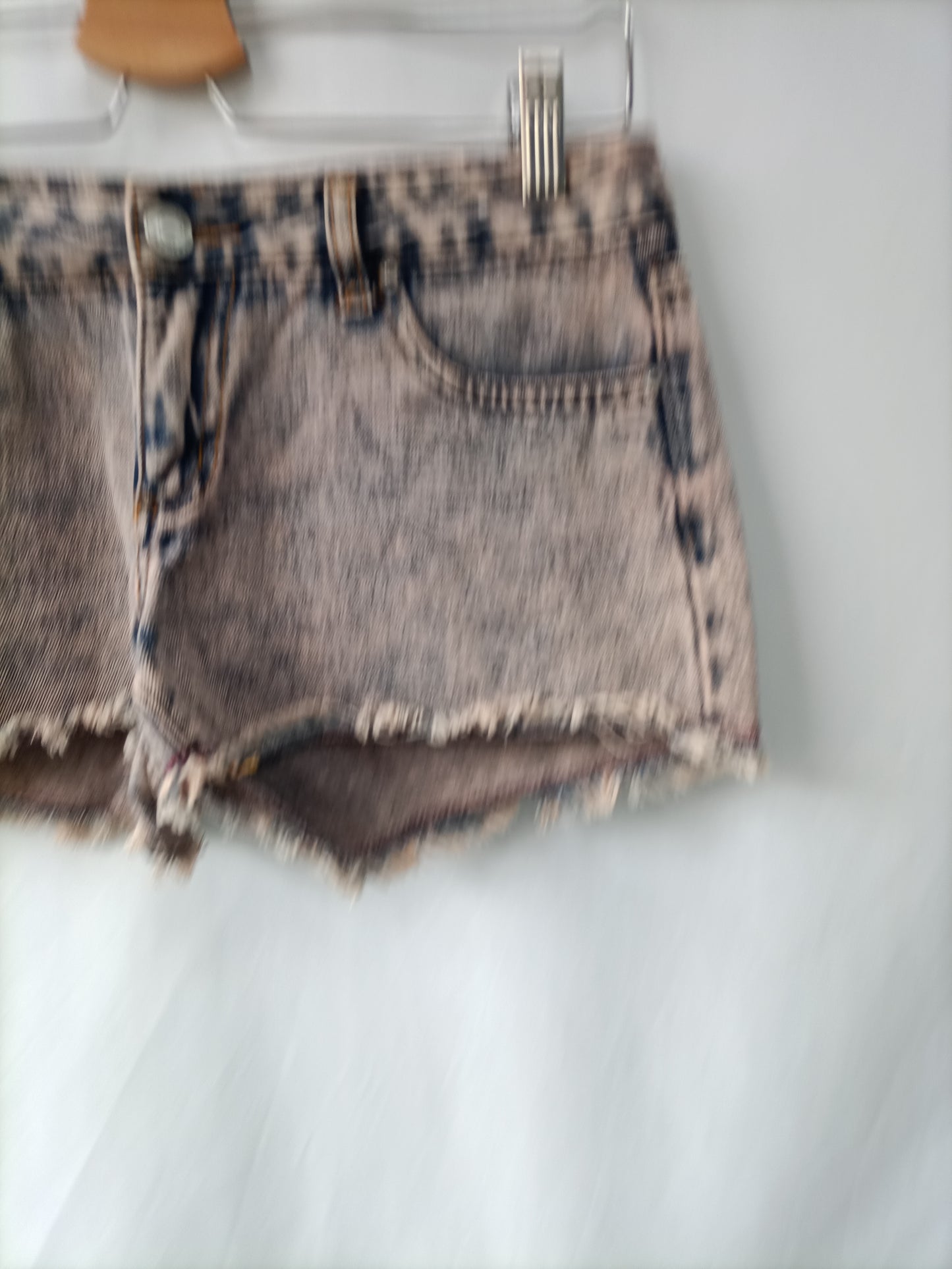 PRIMARK. Shorts efecto desteñido T.36