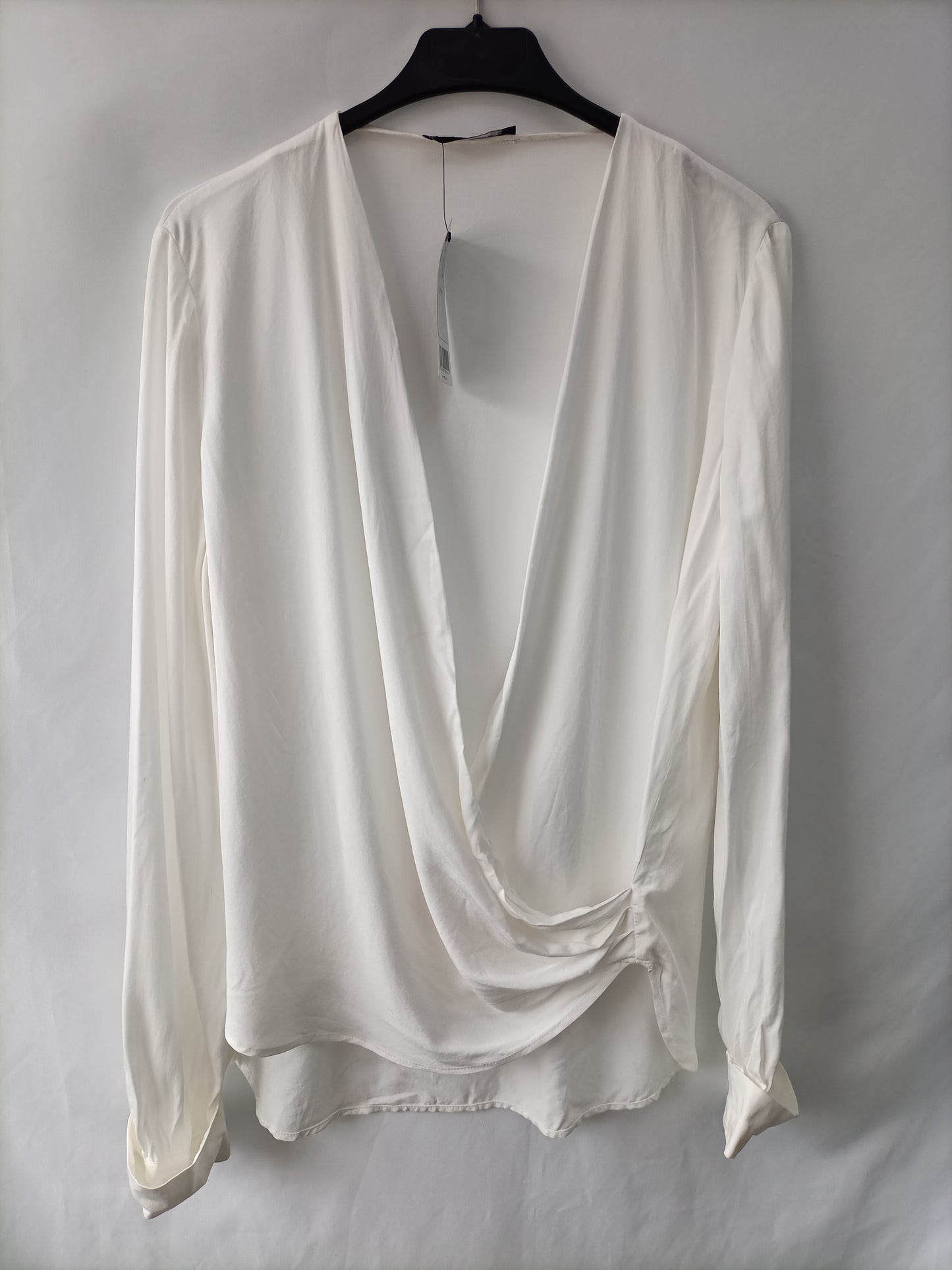 MANGO.Blusa blanca cruzada escote T.m