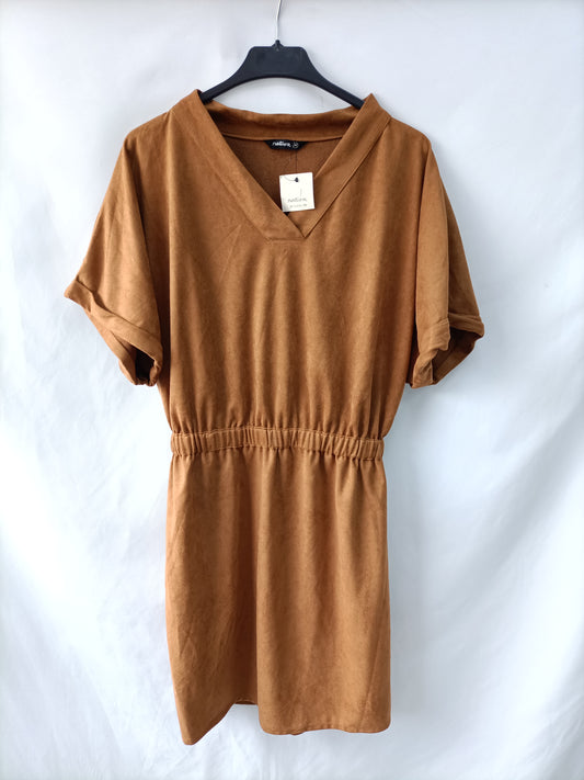 NATURA. Vestido Camel antelina T.m