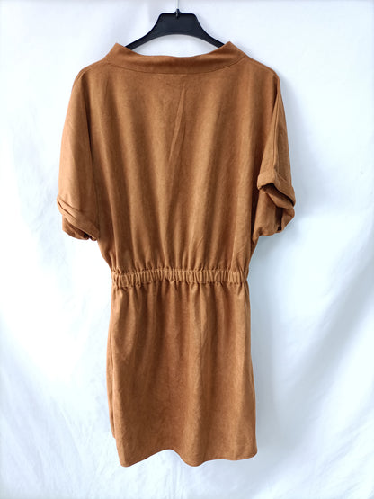 NATURA. Vestido Camel antelina T.m