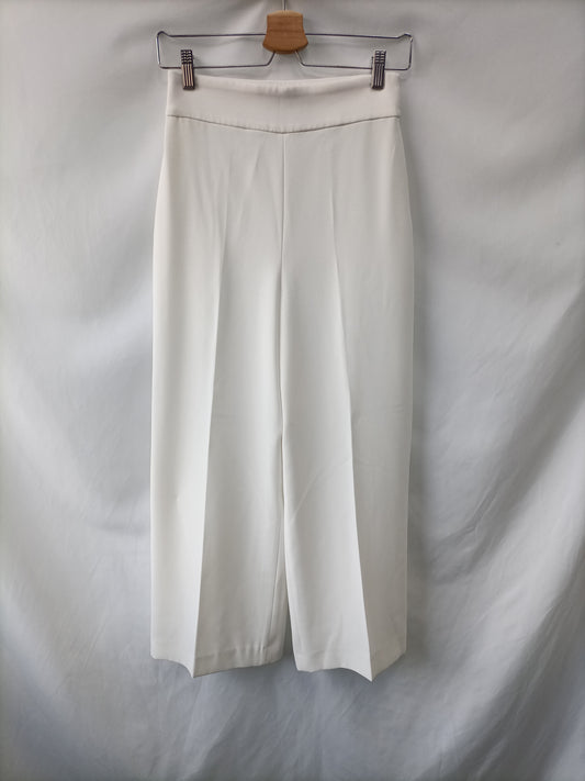 ZARA. Pantalón culotte blanco T.xs