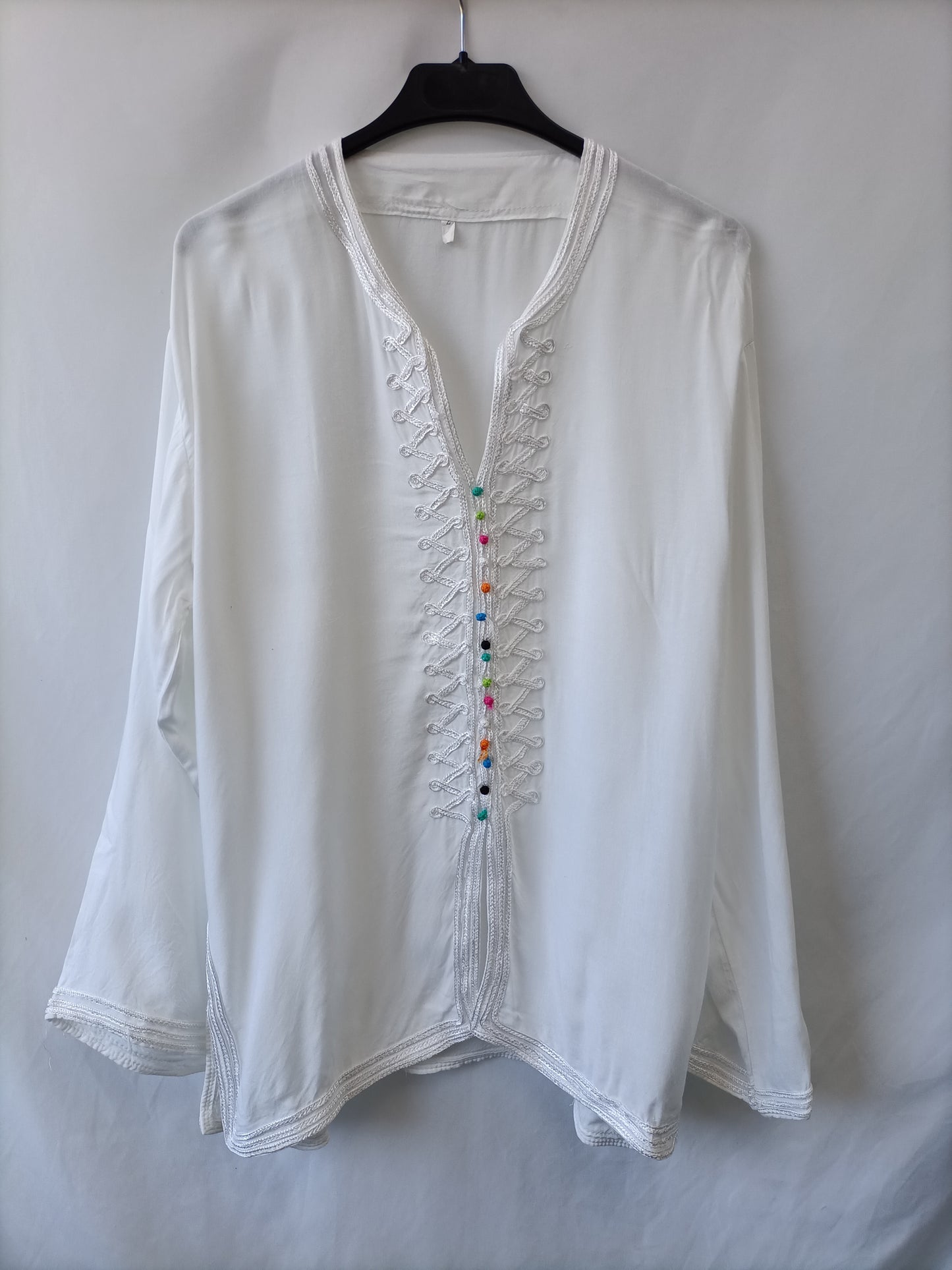 OTRAS. Blusa blanca botones Tu(m)