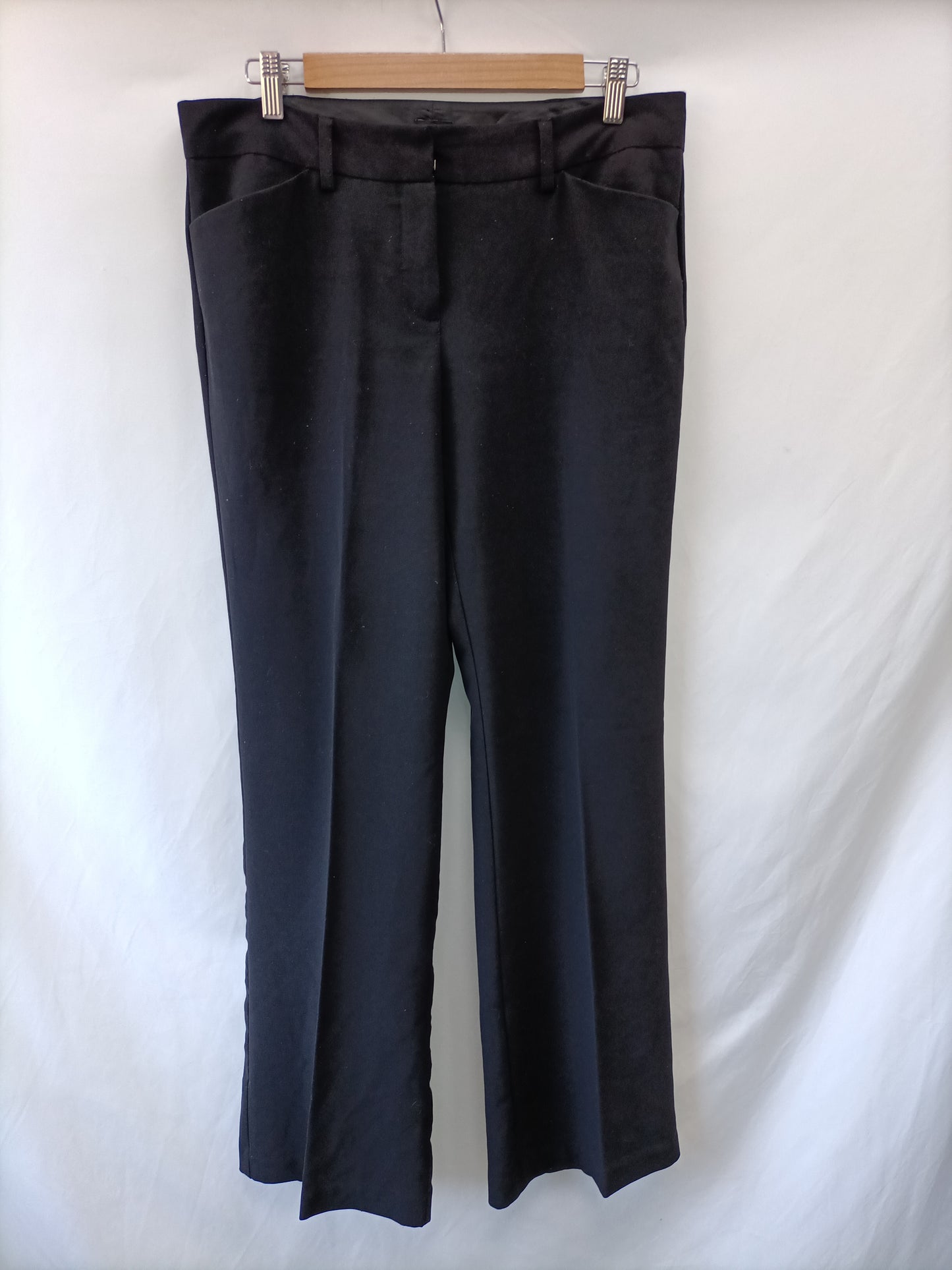 BERKELEY. Pantalón ancho negro T.11(42)