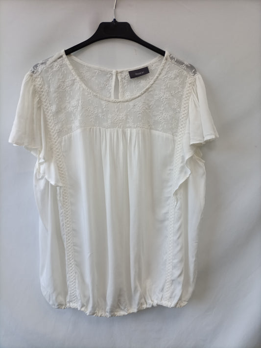 C&A. Blusa encaje T.U (4L)