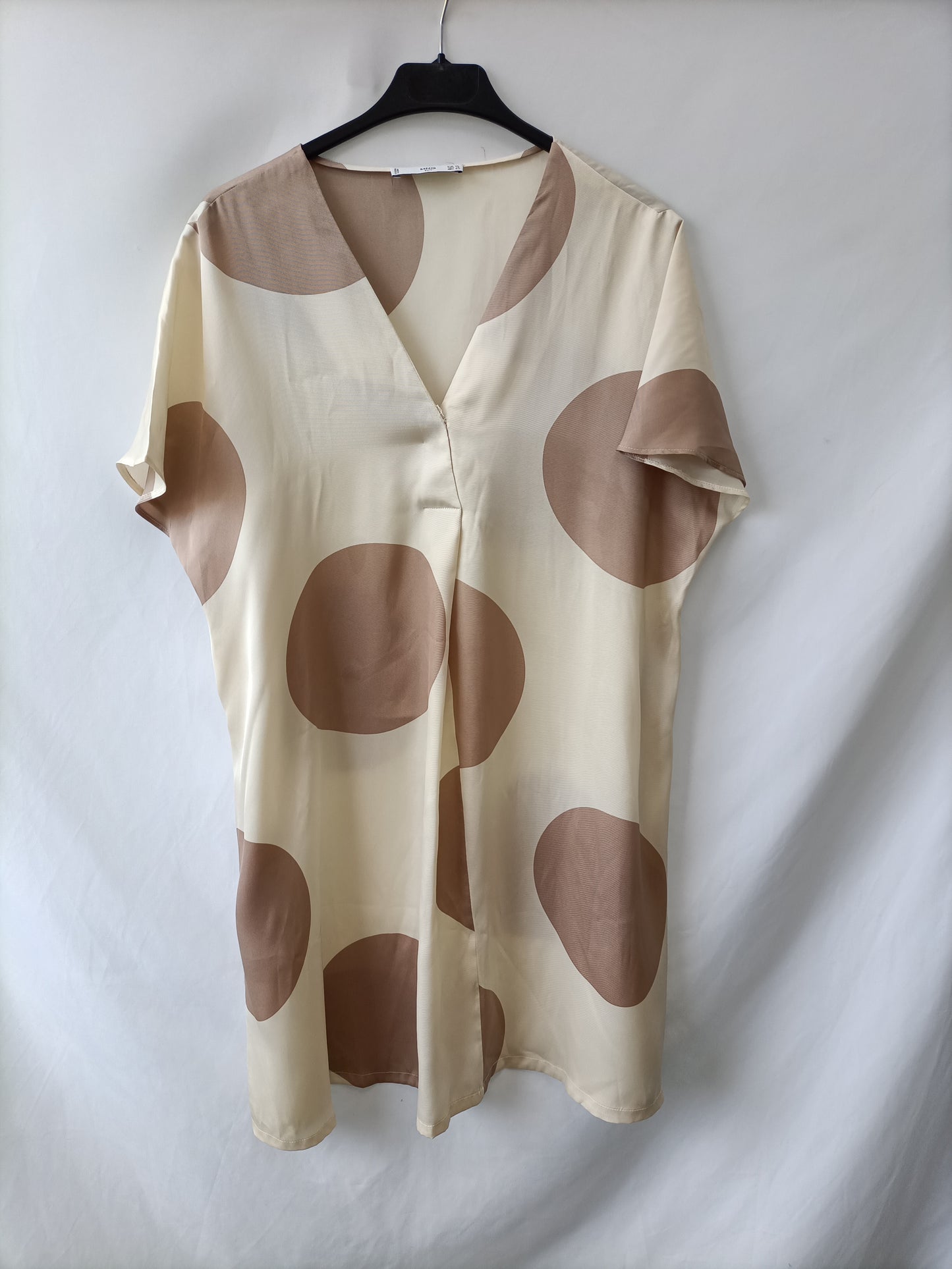 MANGO.Vestido beige finito círculos T.XL