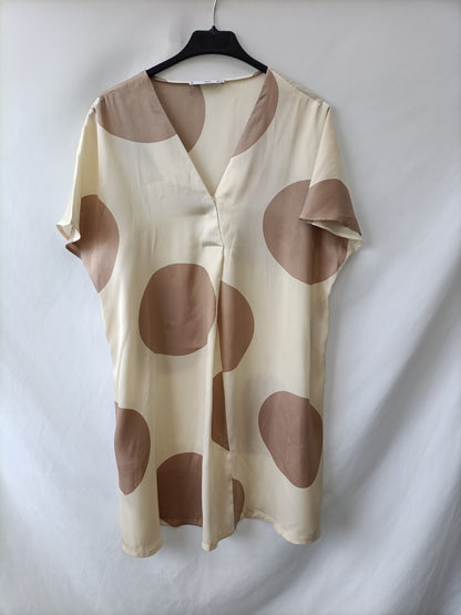 MANGO.Vestido beige finito círculos T.XL