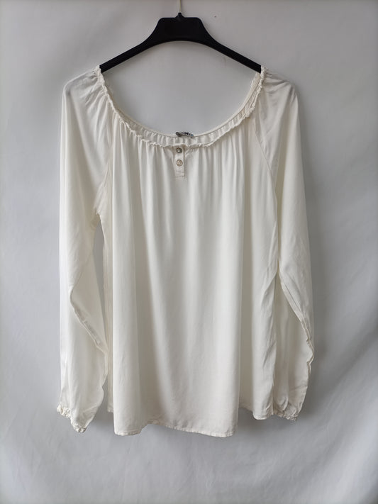 NOON.Top crema cuello barco T.m