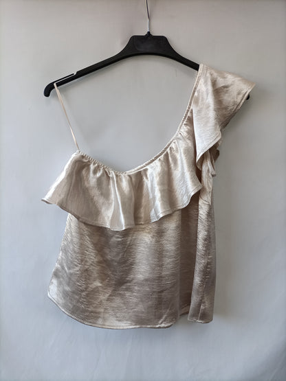 EASY WEAR. Top beige asimetrico T.s (tara)