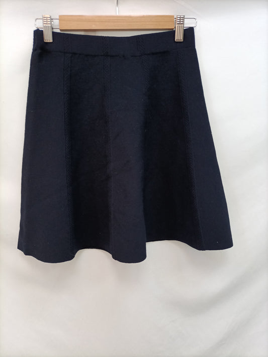 ZARA. Falda corta punto azul T.xs