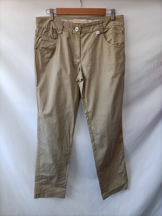 PURIFICACIÓN GARCÍA.Pantalón beige T.40