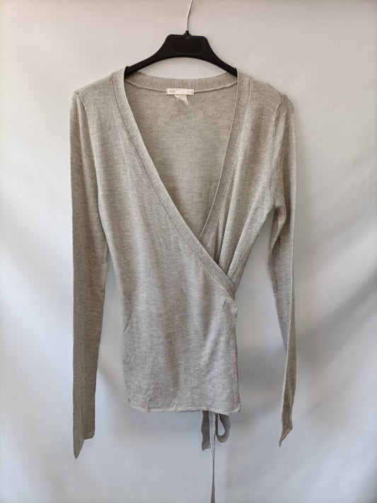 H&M.Jersey cruzado gris T.xs