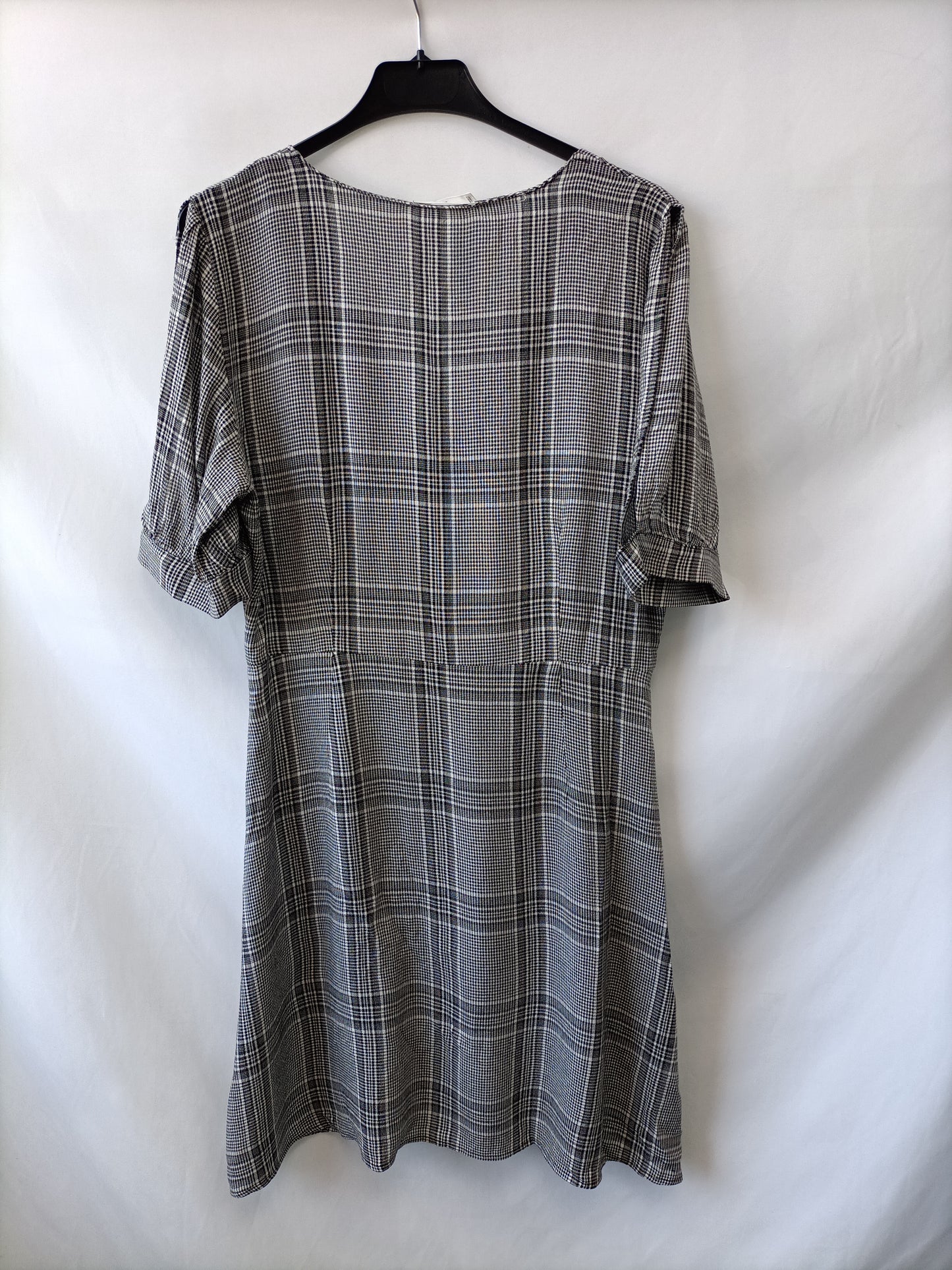 MANGO. Vestido cuadros gris botones T.l