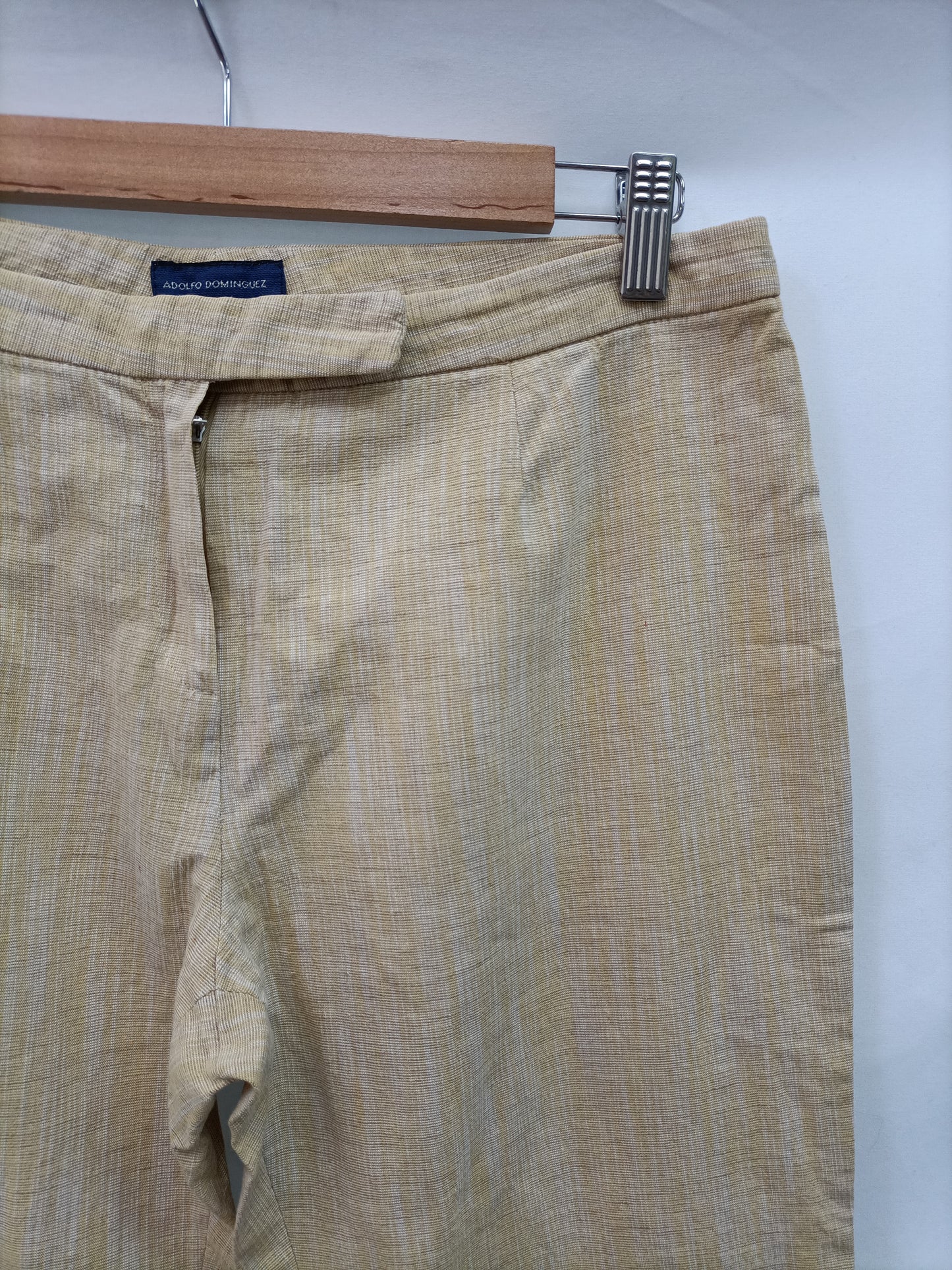 ADOLFO DOMINGUEZ. pantalon amarillo lino T.40