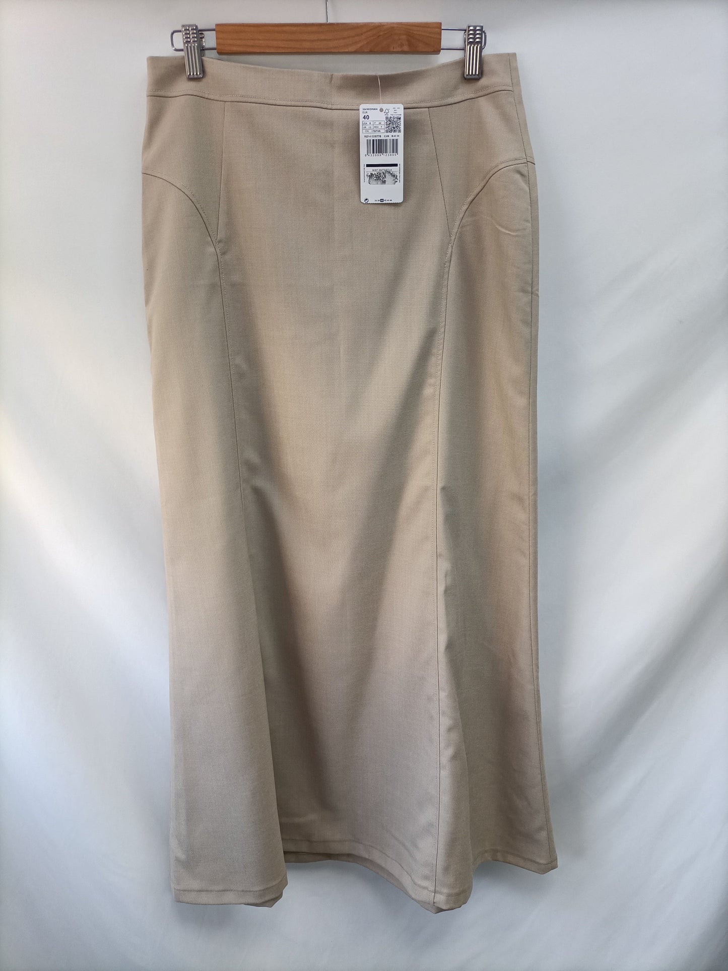 MANGO. Falda midi beige T.40