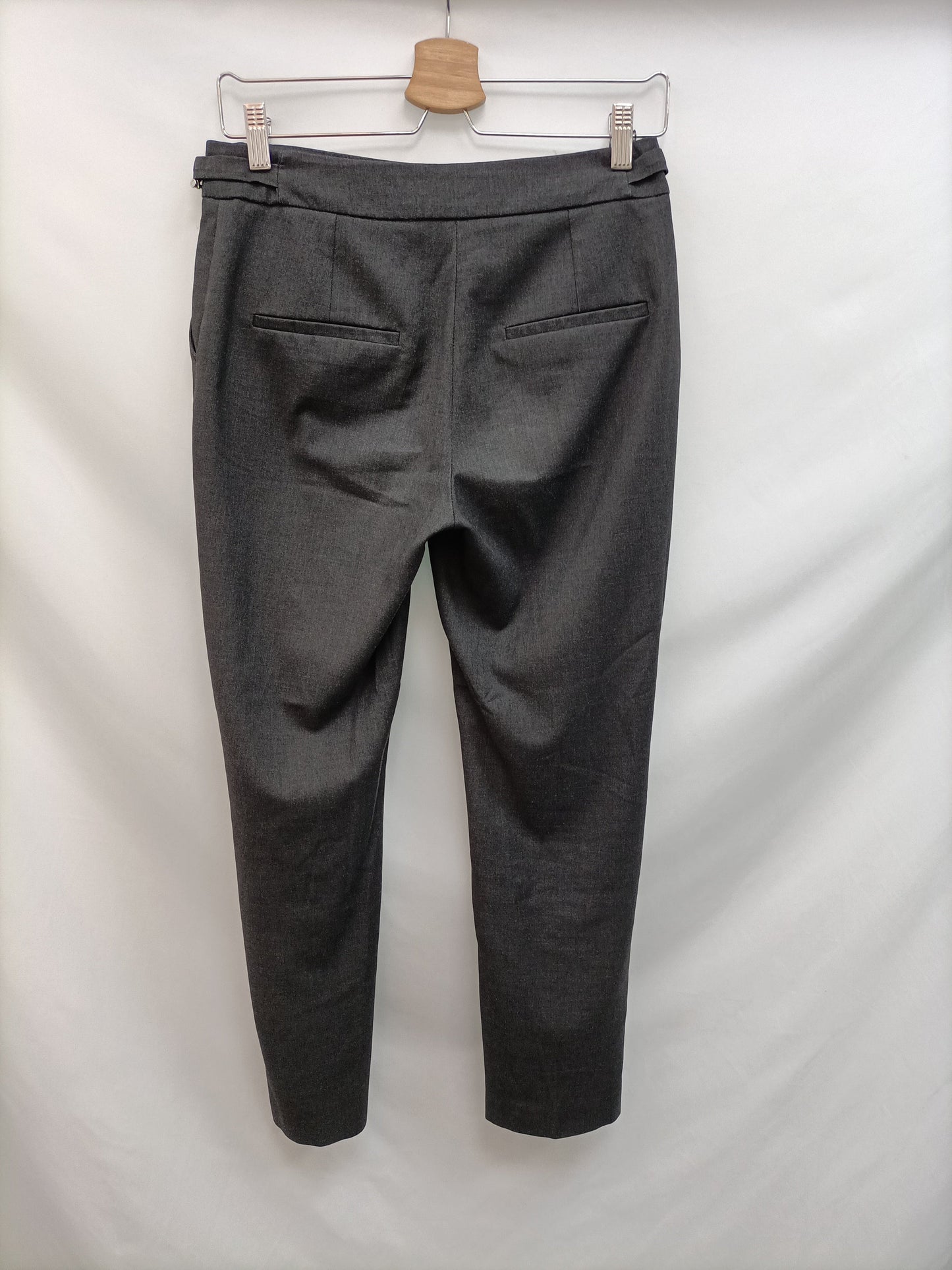 MANGO. Pantalón gris de vestir T.34