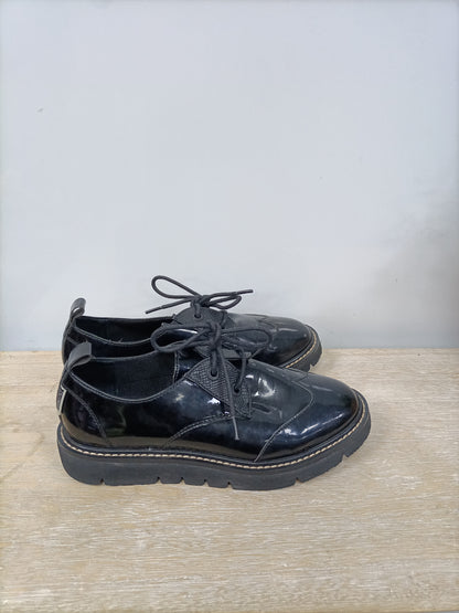 LOVE ARMISTICE. Zapatos Charol T.37