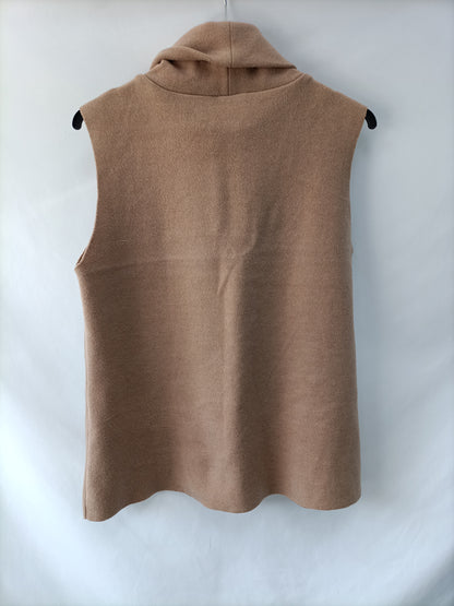 ZARA. Jersey sin langas beige T.m