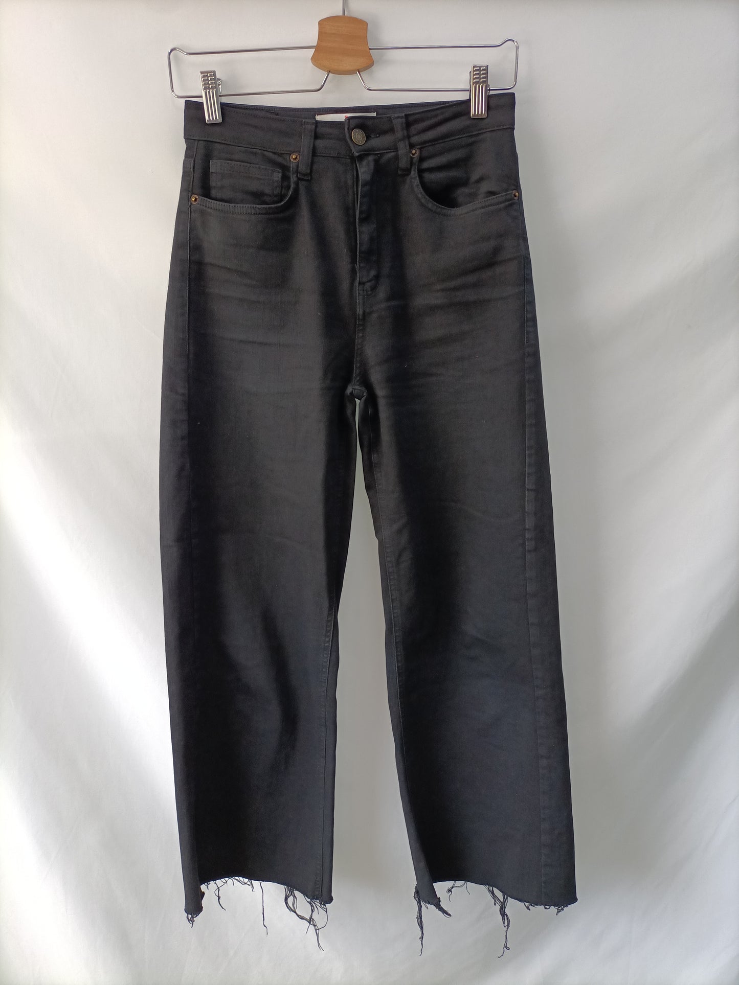 MIINTODAY. Pantalón ancho negro T.u(34)