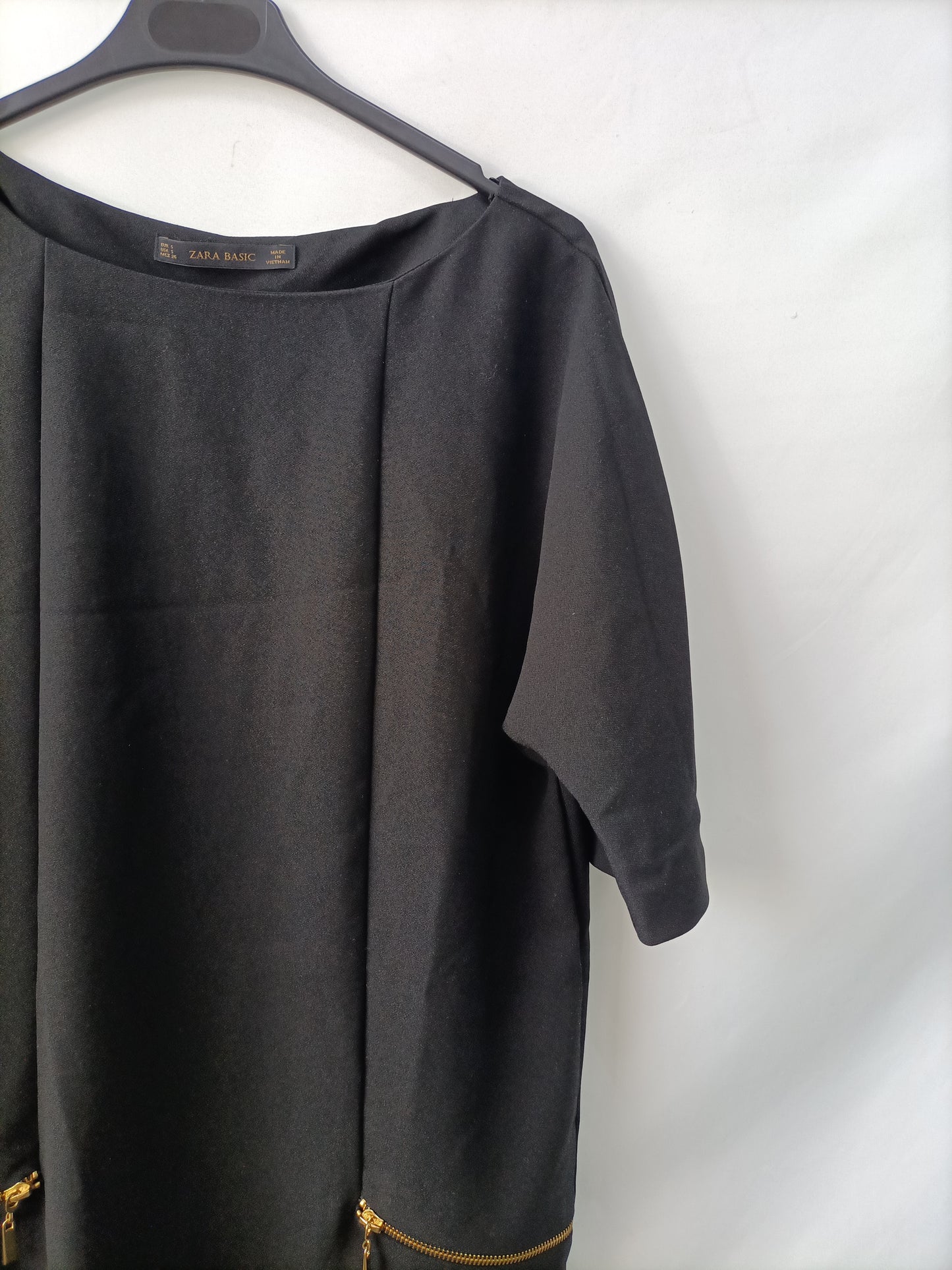 ZARA.Vestido negro oversized T.s