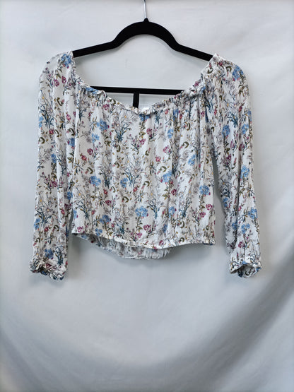 H&M. Top cuello barco flores T.40