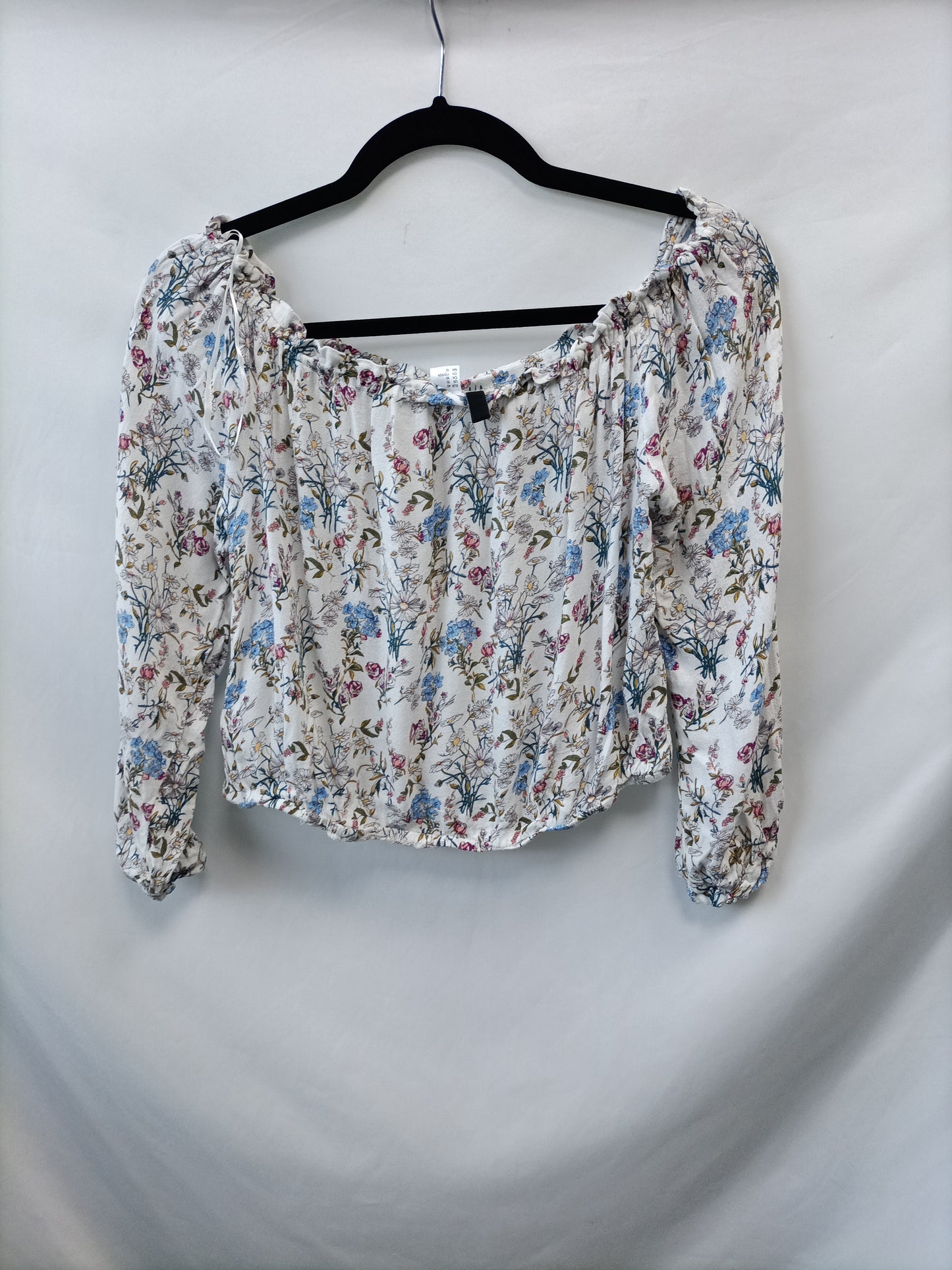 H&M. Top cuello barco flores T.40