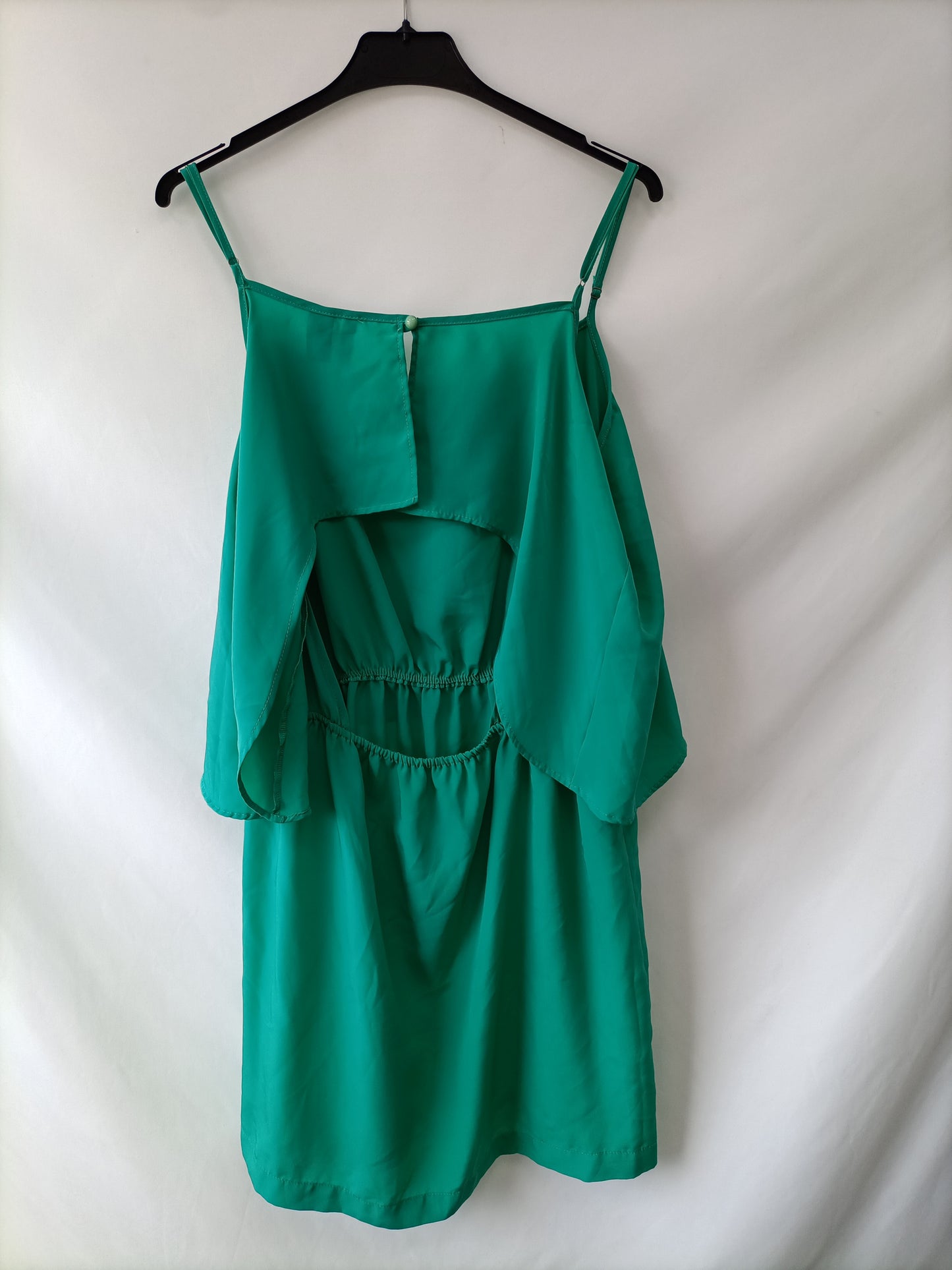 MANGO. vestido verde hombros descubiertos T.xl