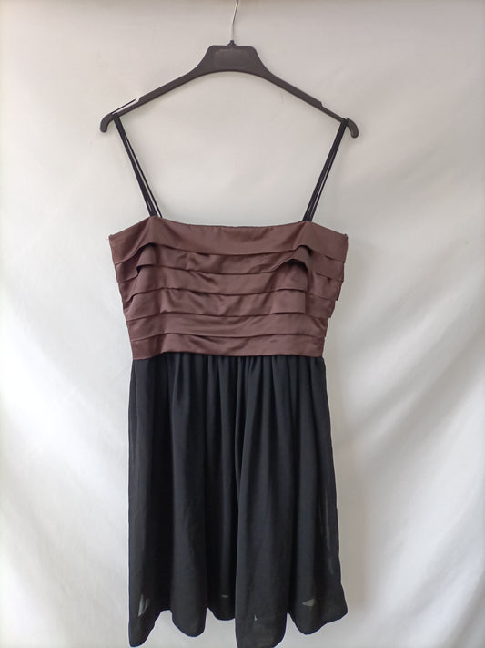 ZARA. vestido negro doble textura escote satinado T.m