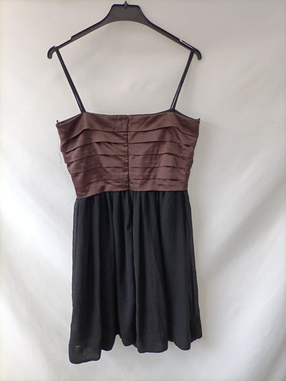 ZARA. vestido negro doble textura escote satinado T.m