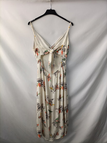 PULL&BEAR. Vestido beige flores T.l